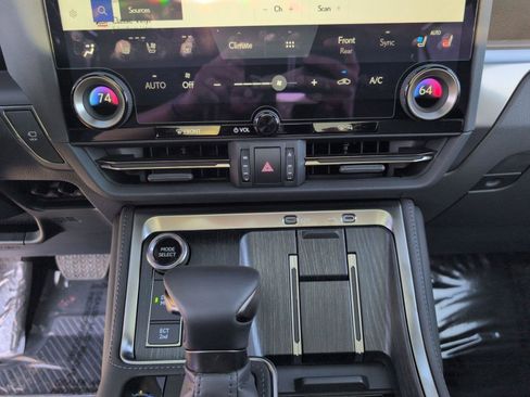 Certified 2025 Lexus GX 550 GX 550 Luxury+ w/ Accessory Package (2T) image 22