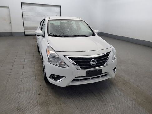 Used 2019 Nissan Versa SV w/ SV Special Edition Package FWD image 14