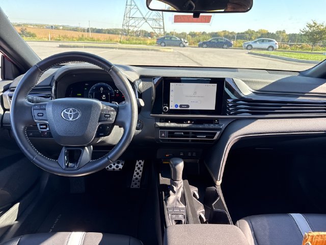 Certified 2025 Toyota Camry SE FWD image 19