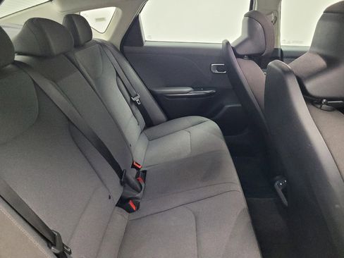 Used 2025 Kia K4 FWD image 19