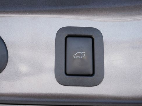 Used 2015 Toyota Highlander XLE image 13