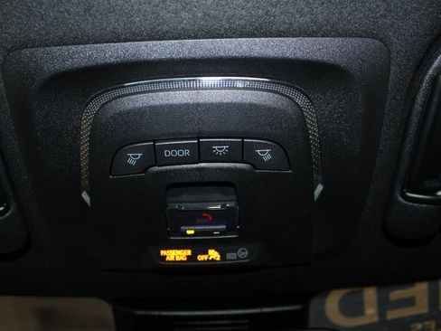 Used 2024 Toyota Corolla SE image 34