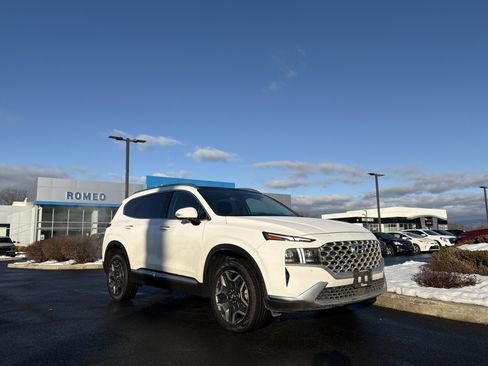 Used 2023 Hyundai Santa Fe Limited image 3