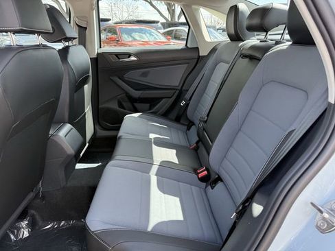 New 2026 Volkswagen Jetta SE FWD image 22