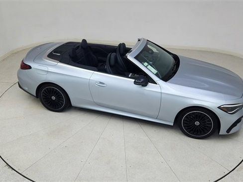 Used 2025 Mercedes-Benz CLE 300 4MATIC Cabriolet image 77