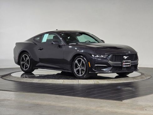 Used 2024 Ford Mustang Coupe image 2