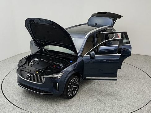 Certified 2026 Volvo XC90 B6 Plus AWD/4WD image 40