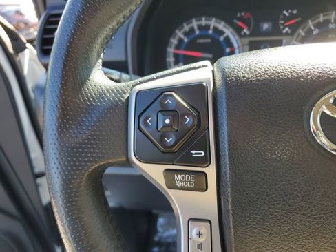Used 2018 Toyota 4Runner SR5 Premium image 26