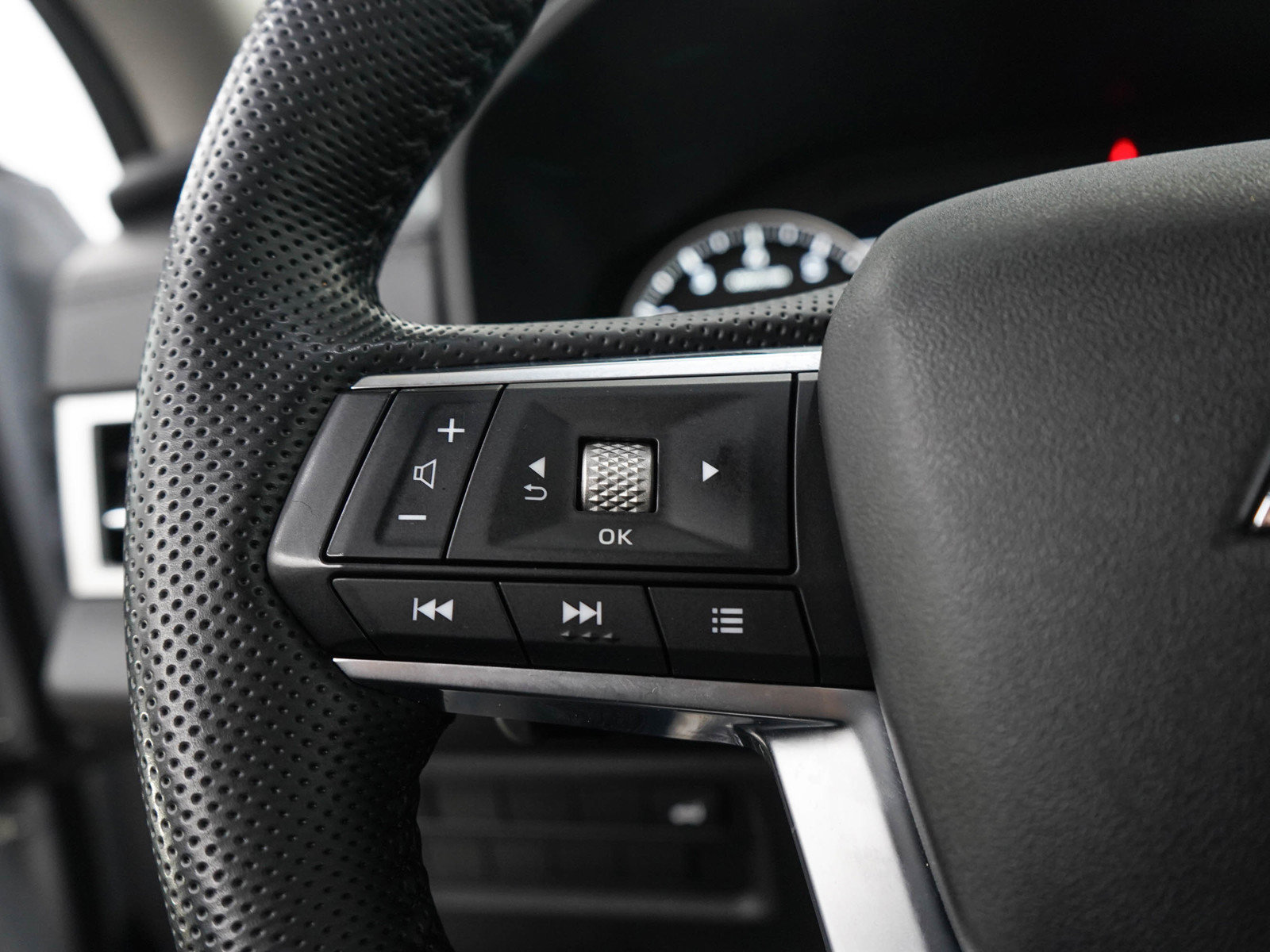 Used 2022 Mitsubishi Outlander SE AWD/4WD image 26