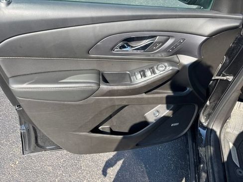Used 2021 Chevrolet Traverse Premier w/ LPO, Floor Liner Package AWD/4WD image 12