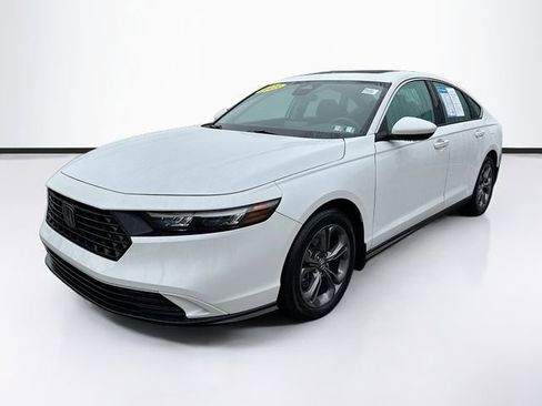 Certified 2023 Honda Accord EX image 3
