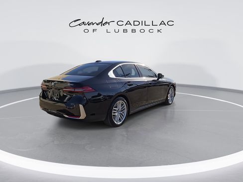 Used 2024 BMW 530i xDrive 530i xDrive w/ Premium Package image 8