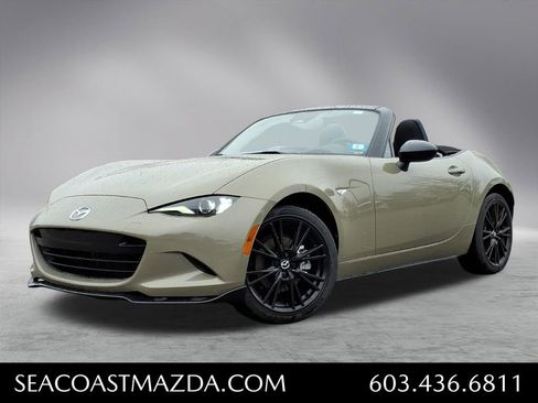 Certified 2024 MAZDA MX-5 Miata Club RWD image 1