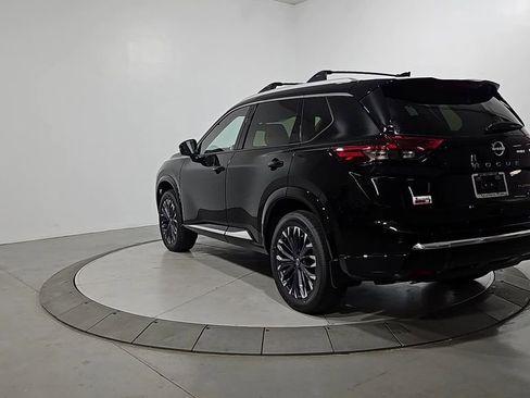 New 2026 Nissan Rogue Platinum image 3