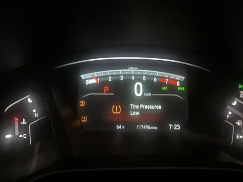 Used 2018 Honda CR-V Touring image 3