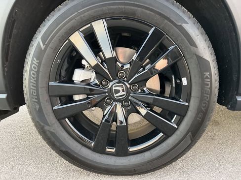 Used 2026 Honda HR-V Sport image 12