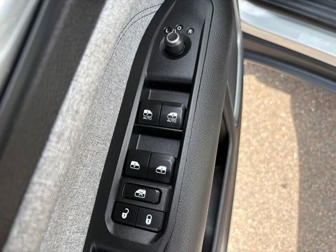 Certified 2024 Jeep Compass Latitude AWD/4WD image 19