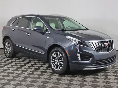 Used 2021 Cadillac XT5 Premium Luxury image 2