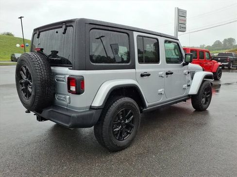Used 2023 Jeep Wrangler Unlimited Sport AWD/4WD image 6
