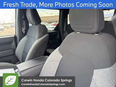 Used 2025 Ford Bronco Big Bend AWD/4WD image 9