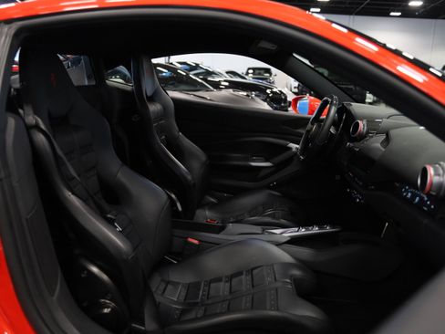 Used 2021 Ferrari F8 Tributo RWD image 34