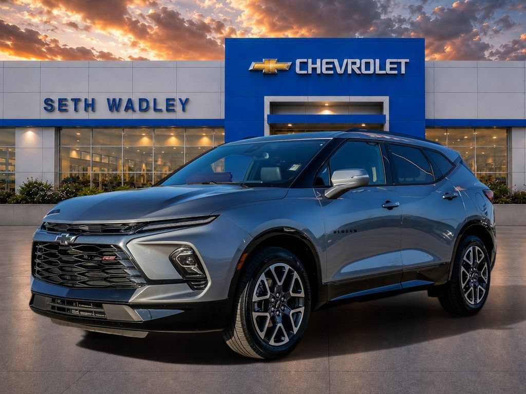 Used 2025 Chevrolet Blazer RS FWD image 3