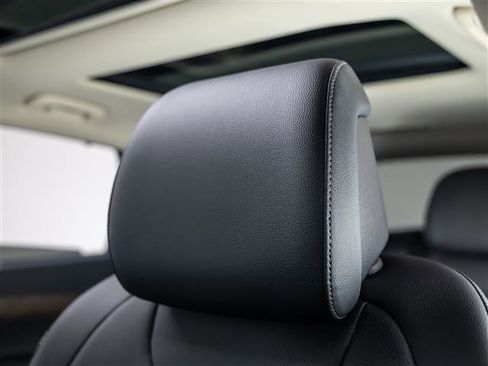 New 2026 Genesis GV80 2.5T Select image 18