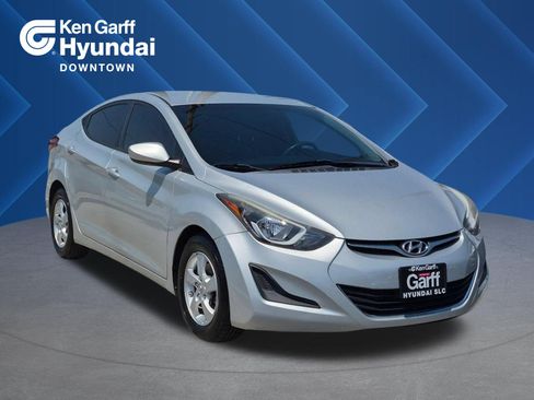 Used 2015 Hyundai Elantra SE FWD image 1