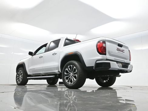 Used 2024 GMC Canyon Denali image 49