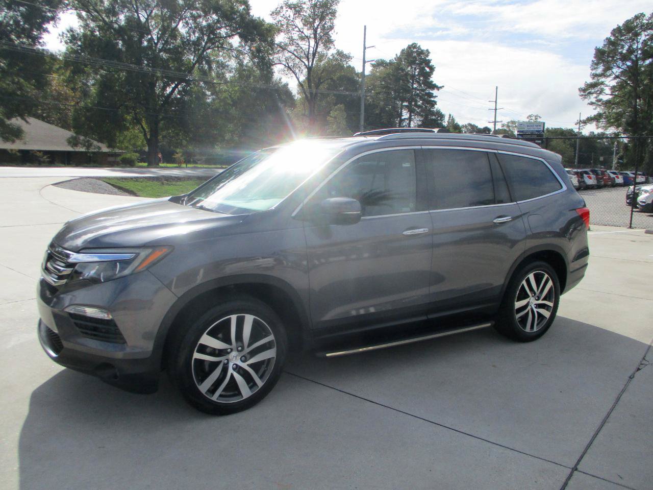 Used 2018 Honda Pilot Elite image 23