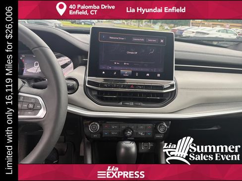 Used 2025 Jeep Compass Limited AWD/4WD image 17