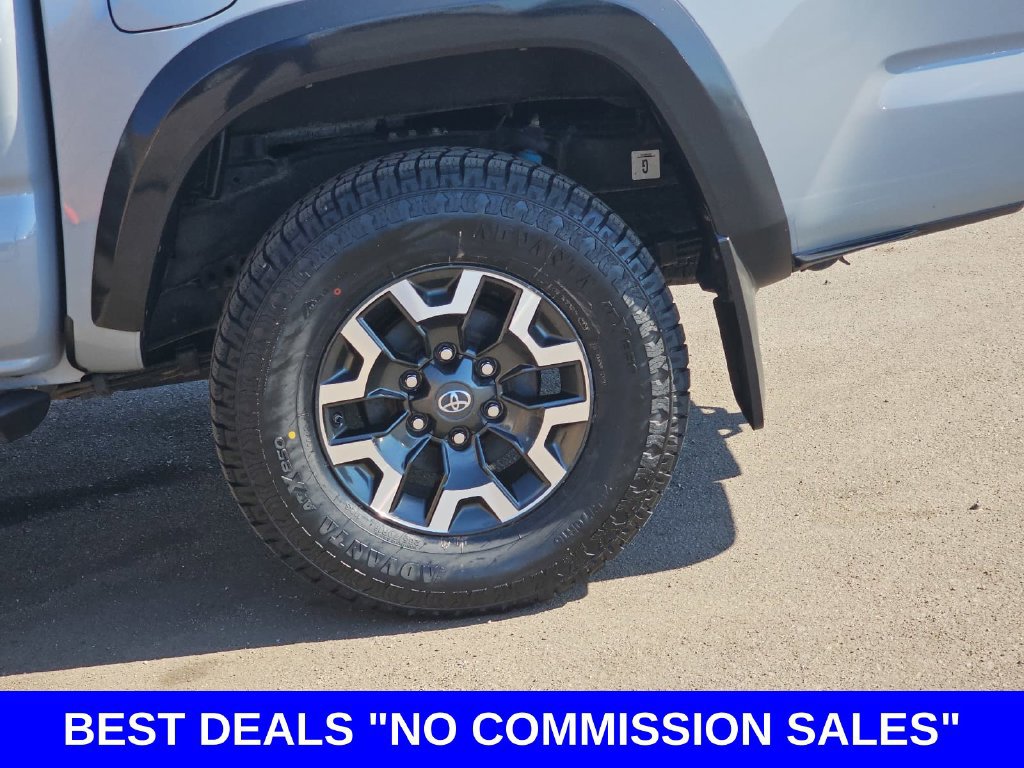 Used 2019 Toyota Tacoma TRD Off-Road AWD/4WD image 36