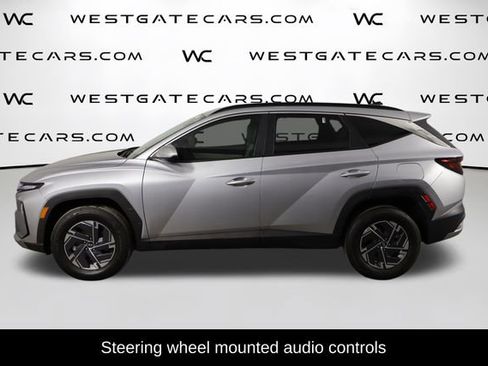 Used 2025 Hyundai Tucson Blue AWD/4WD image 5