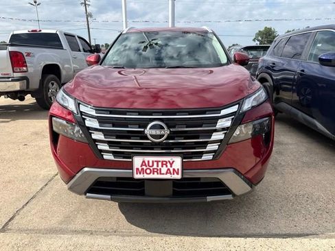 Used 2025 Nissan Rogue SL w/ SL Premium Package AWD/4WD image 4