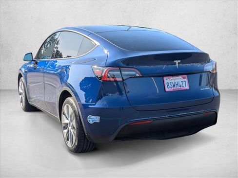 Used 2020 Tesla Model Y Long Range image 8