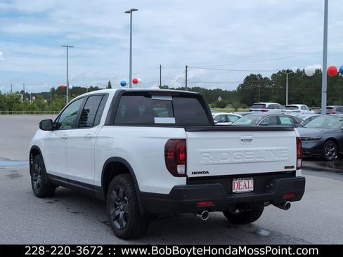 New 2026 Honda Ridgeline TrailSport image 3