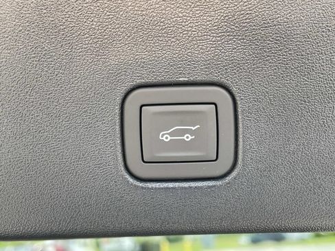 Used 2025 Cadillac Optiq Sport 2 AWD/4WD image 13