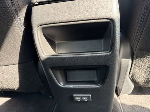 Used 2019 Nissan Sentra SR FWD image 14