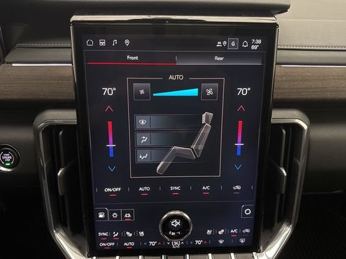 New 2026 GMC Acadia Denali Ultimate w/ LPO, All-Weather Package AWD/4WD image 43