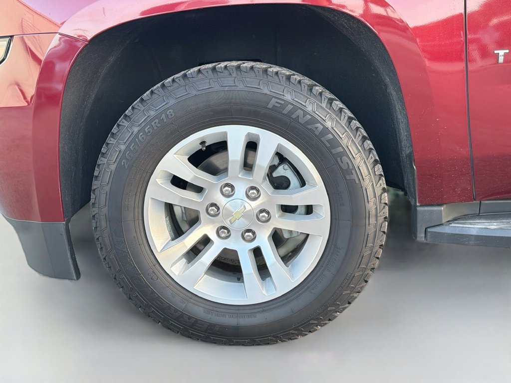 Used 2019 Chevrolet Tahoe LT w/ Luxury Package RWD image 43