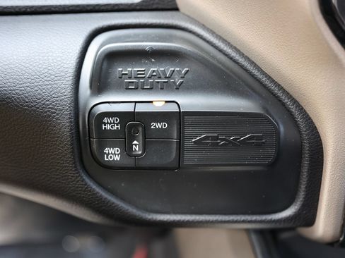 Used 2022 RAM 2500 Laramie AWD/4WD image 35
