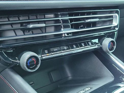 New 2026 Chevrolet Traverse Z71 w/ Driver Confidence Package image 15