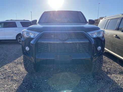 Used 2018 Toyota 4Runner SR5 image 6