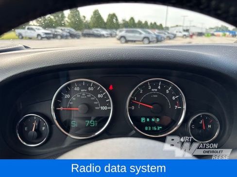 Used 2018 Jeep Wrangler Unlimited Sahara w/ Connectivity Group image 27