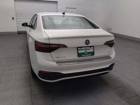 Used 2023 Volkswagen Jetta SE FWD image 6