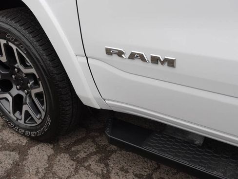 Used 2025 RAM 1500 Laramie w/ Sport Appearance Package AWD/4WD image 15