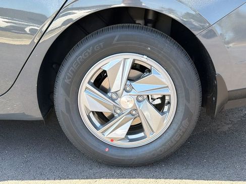 New 2026 Hyundai Elantra SE FWD image 19