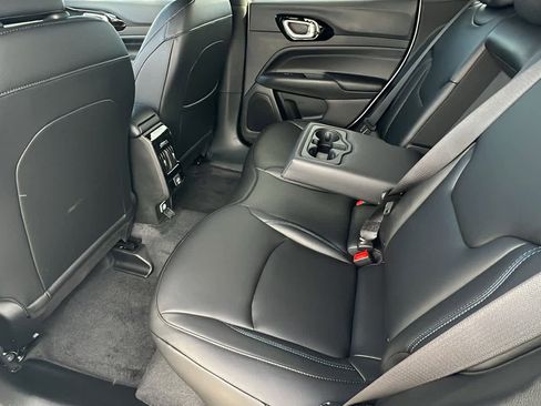 New 2026 Jeep Compass Limited image 24