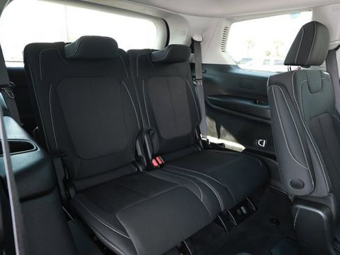 Certified 2023 Jeep Grand Cherokee L Laredo RWD image 33