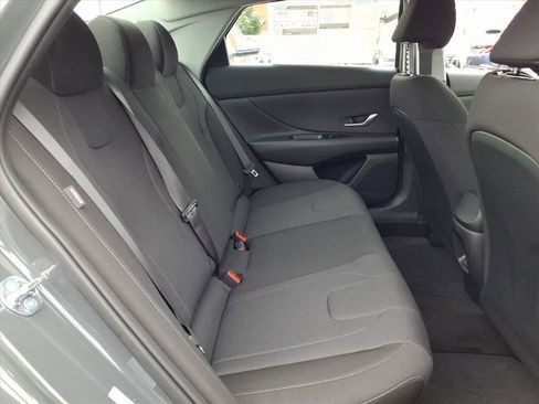 New 2026 Hyundai Elantra SE w/ Cargo Package image 6